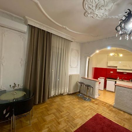 Apartment With Balcony And Ac Next To Danube Будапеща Екстериор снимка