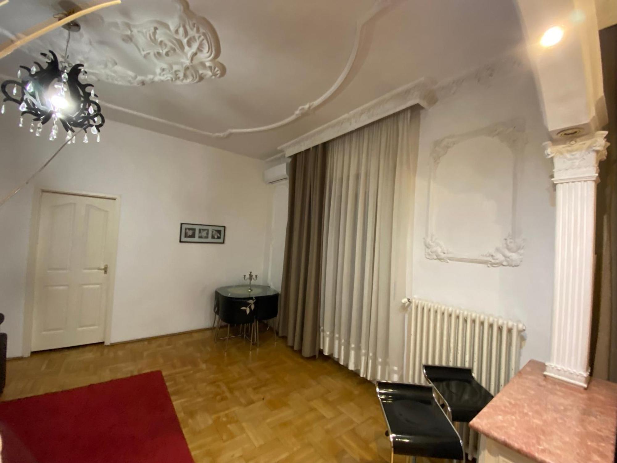 Apartment With Balcony And Ac Next To Danube Будапеща Екстериор снимка
