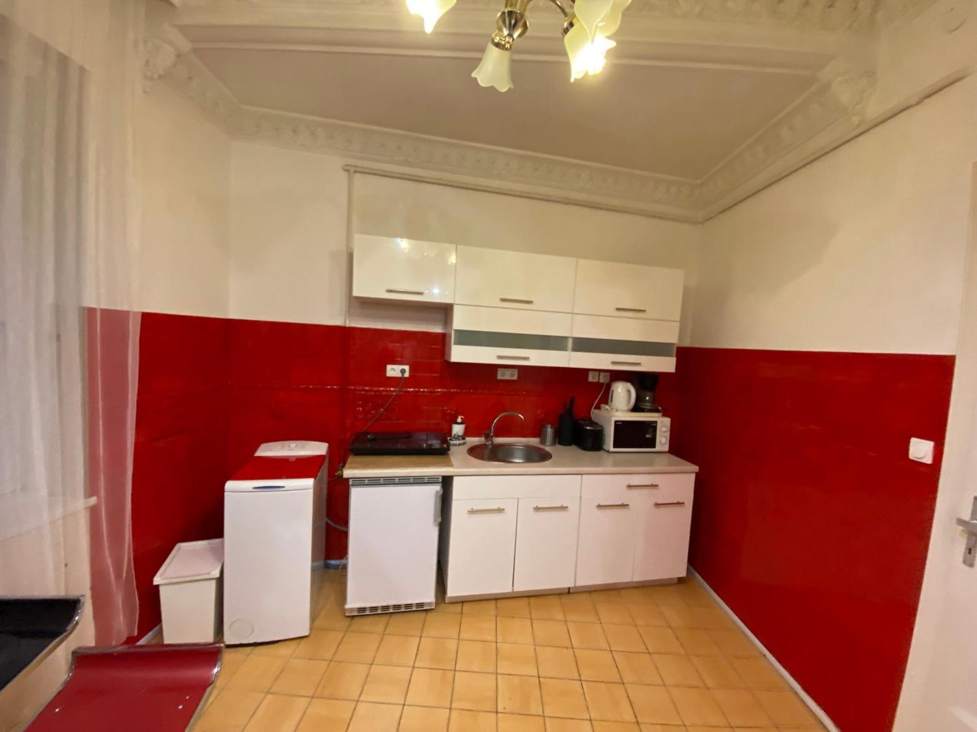 Apartment With Balcony And Ac Next To Danube Будапеща Екстериор снимка