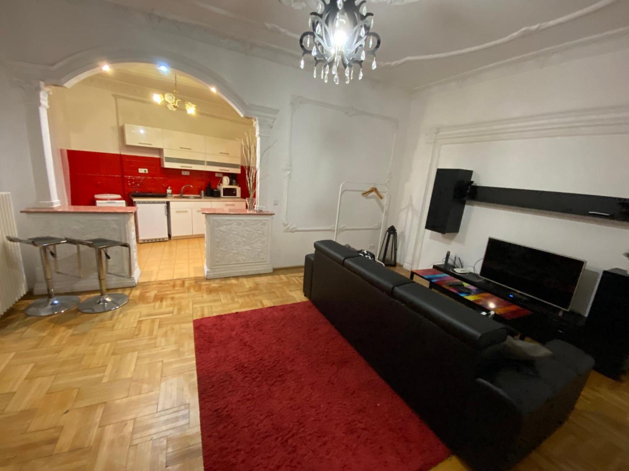 Apartment With Balcony And Ac Next To Danube Будапеща Екстериор снимка