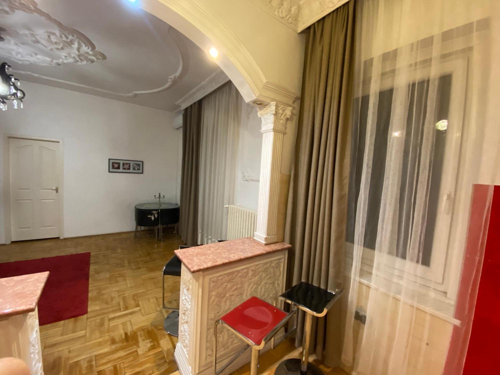 Apartment With Balcony And Ac Next To Danube Будапеща Екстериор снимка